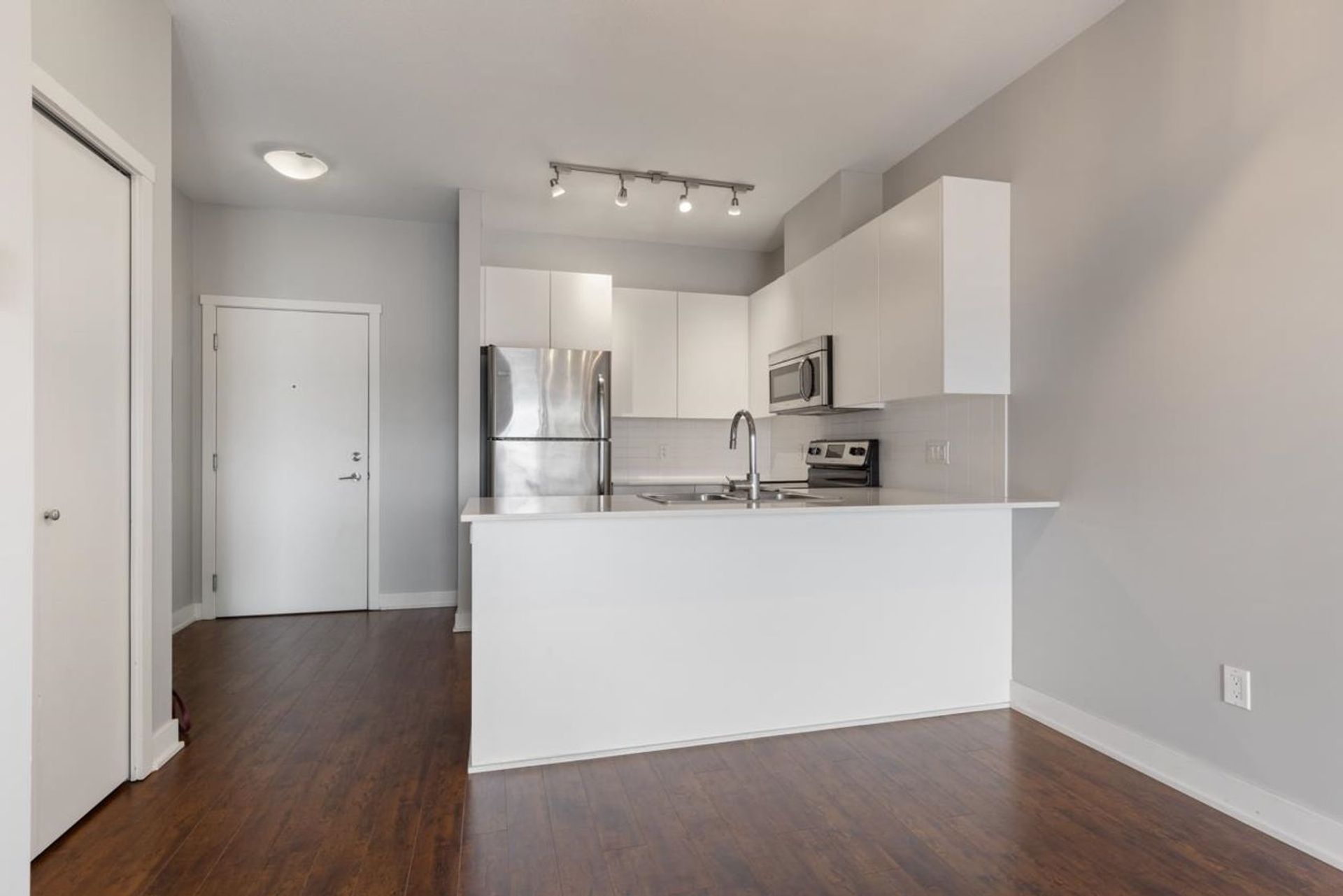 405 - 20460 Douglas Crescent, Langley City, Langley - 20460-douglas-crescent-langley-city-langley-08