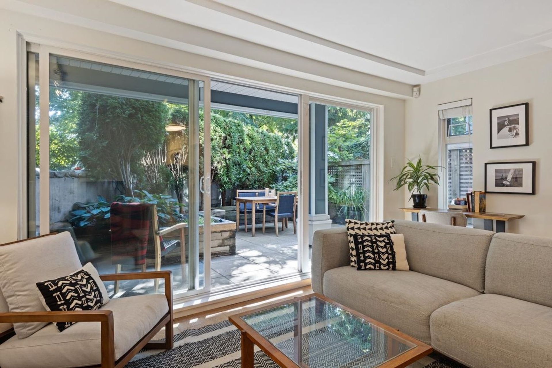 104 - 865 W 15th Avenue, Fairview VW, Vancouver West - 865-w-15th-avenue-fairview-vw-vancouver-west-02