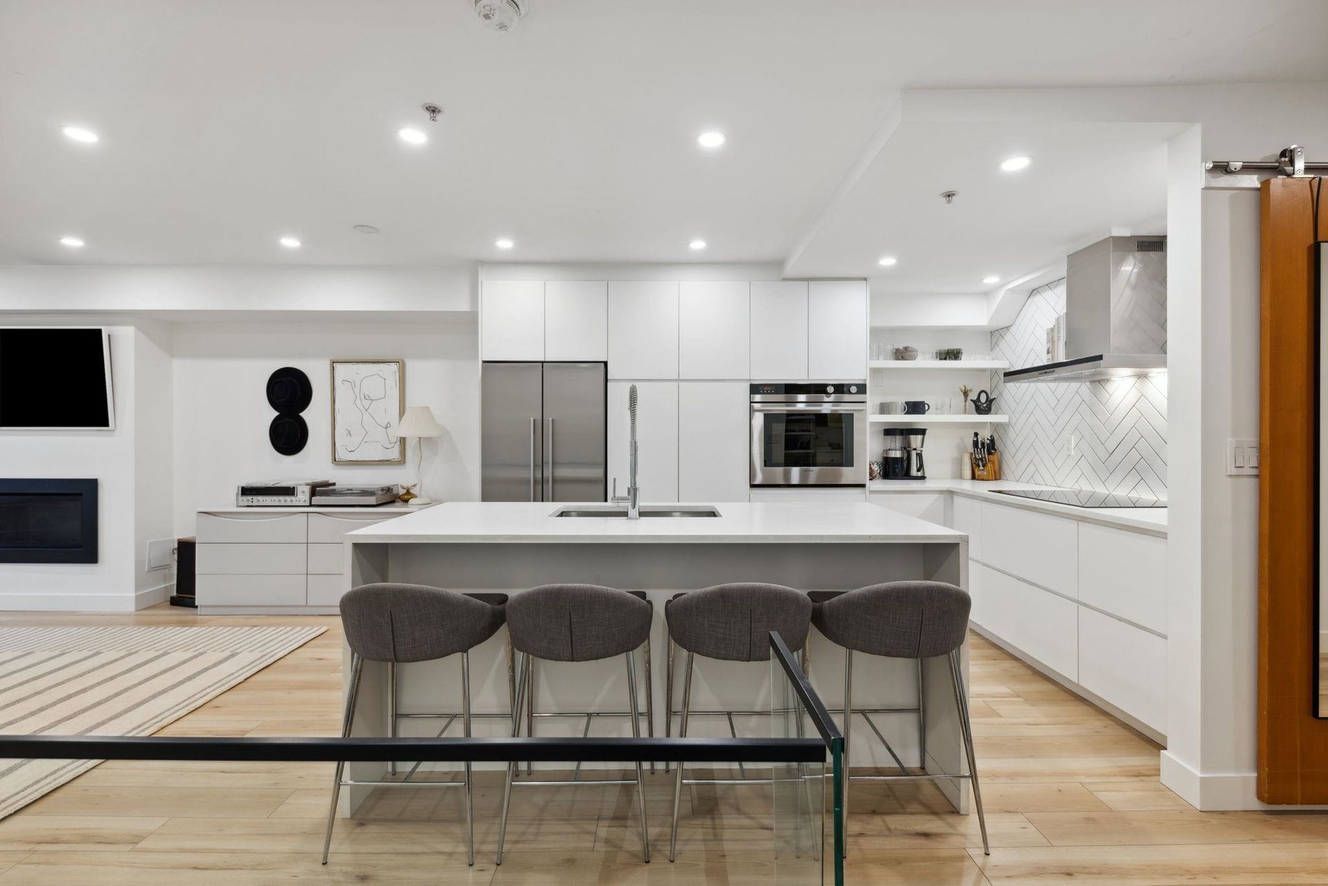 205 - 1707 Charles Street, Grandview Woodland, Vancouver East - 1707-charles-street-grandview-woodland-vancouver-east-04