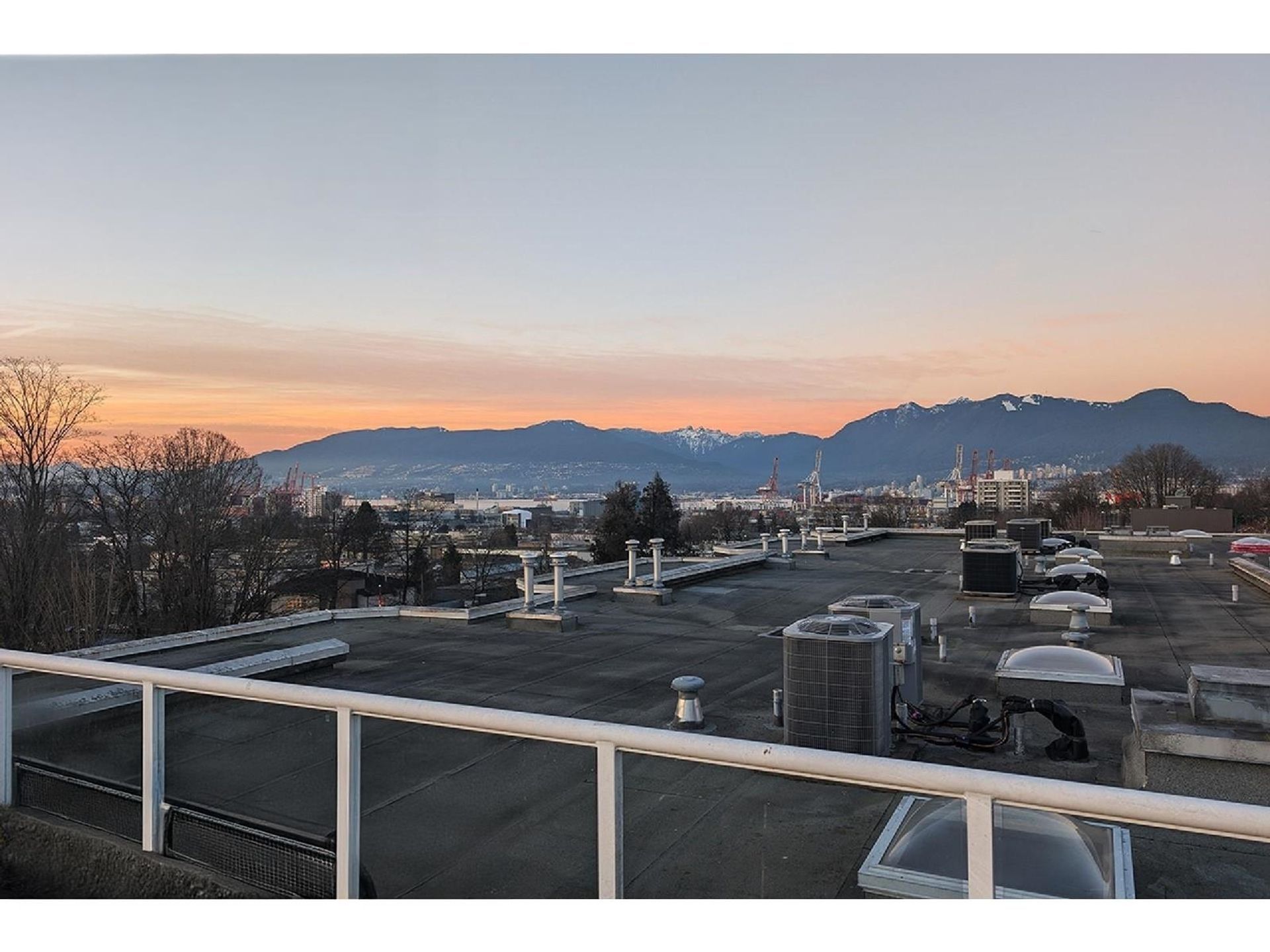 205 - 1707 Charles Street, Grandview Woodland, Vancouver East - 1707-charles-street-grandview-woodland-vancouver-east-34