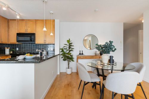 801 - 1316 W 11th Avenue, Fairview VW, Vancouver West - 1316-w-11th-avenue-fairview-vw-vancouver-west-06