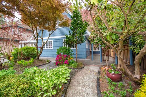 2007 Panorama Drive, Deep Cove, North Vancouver - 2007-panorama-drive-deep-cove-north-vancouver-02