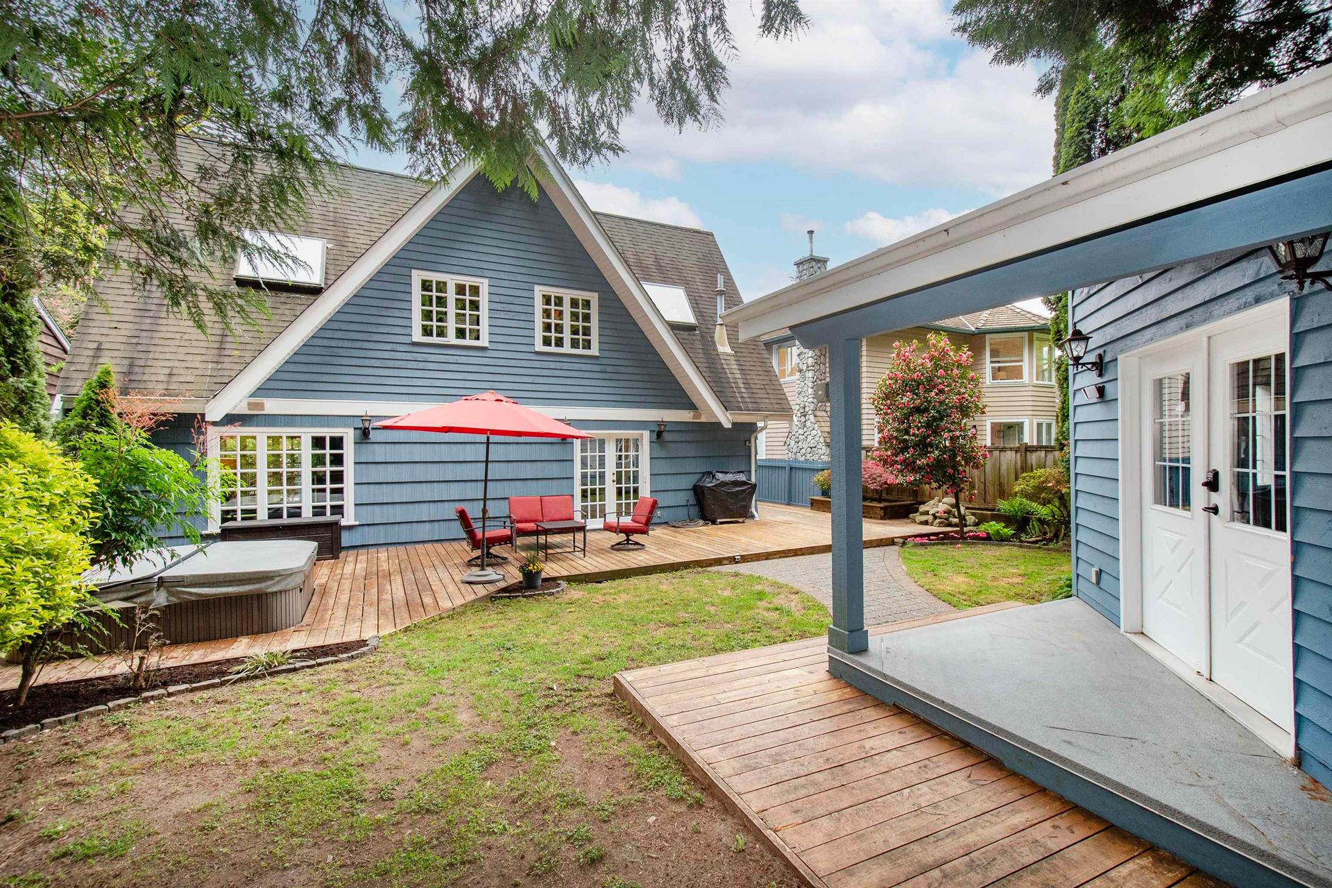 2007 Panorama Drive, Deep Cove, North Vancouver - 2007-panorama-drive-deep-cove-north-vancouver-24