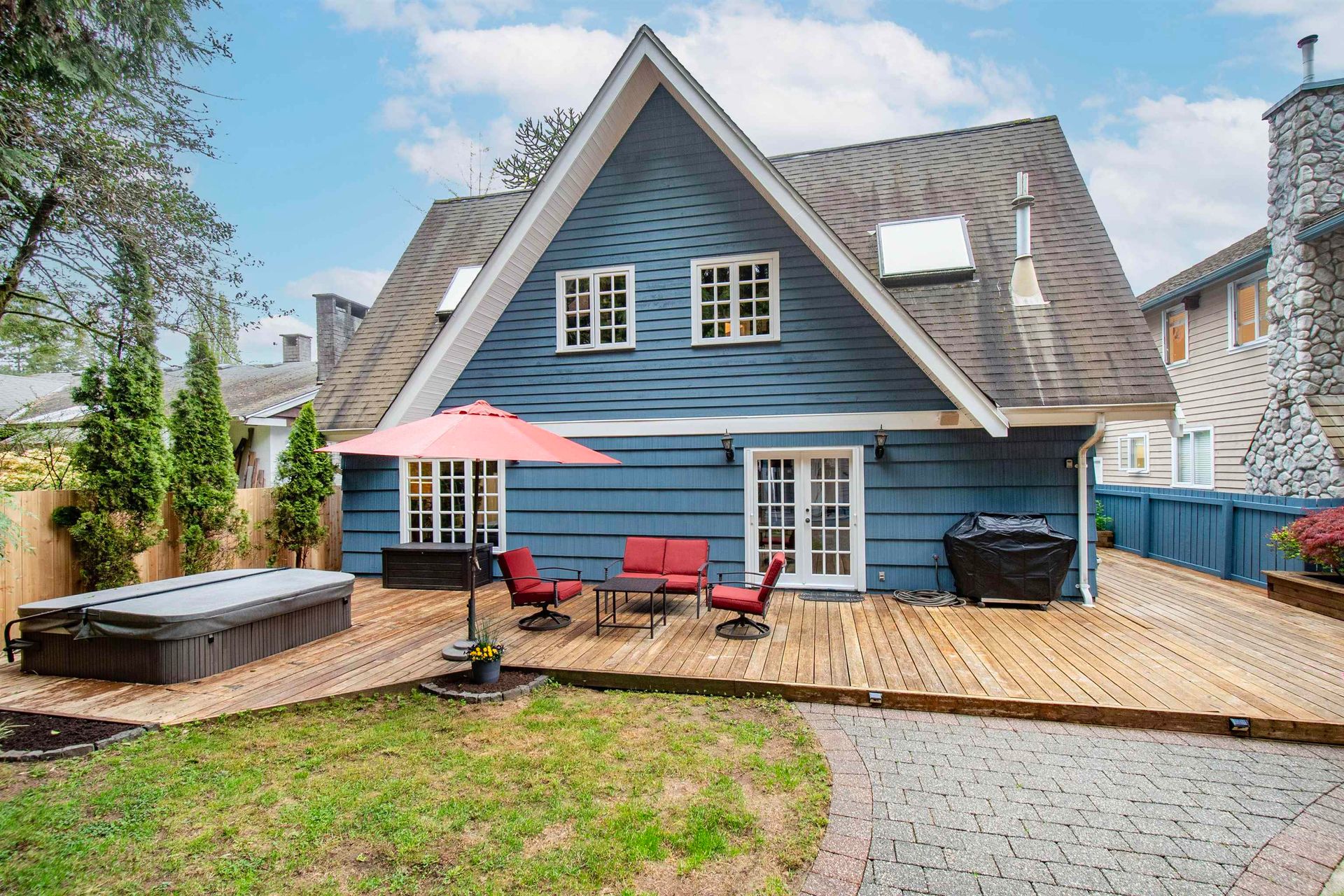 2007 Panorama Drive, Deep Cove, North Vancouver - 2007-panorama-drive-deep-cove-north-vancouver-25