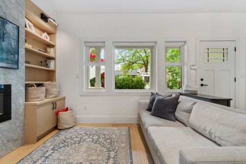 2224 E 10th Avenue, Grandview Woodland, Vancouver East - 2224-e-10th-avenue-grandview-woodland-vancouver-east-10