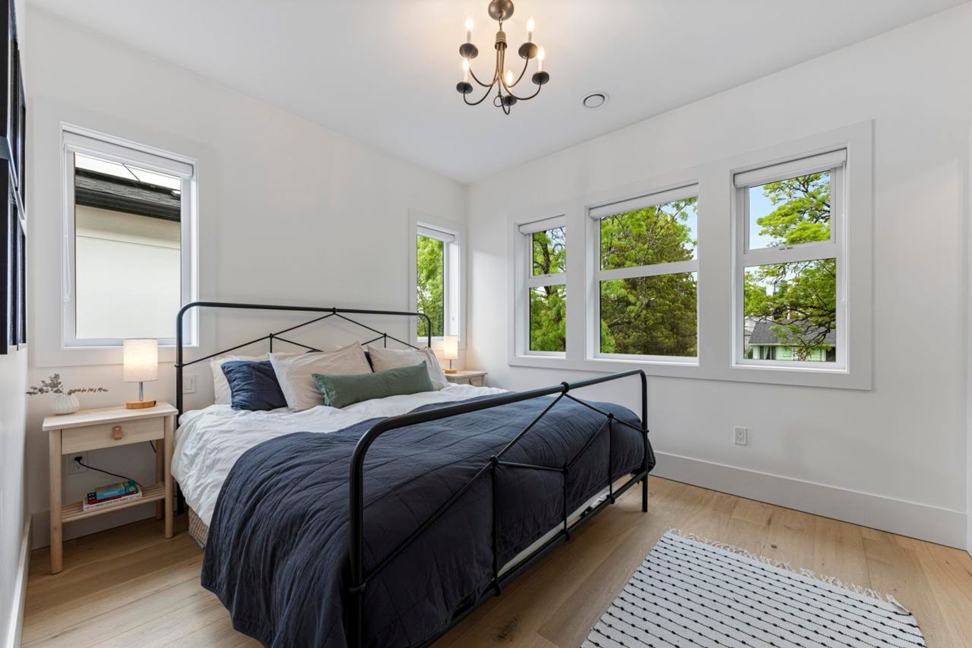 2224 E 10th Avenue, Grandview Woodland, Vancouver East - 2224-e-10th-avenue-grandview-woodland-vancouver-east-24