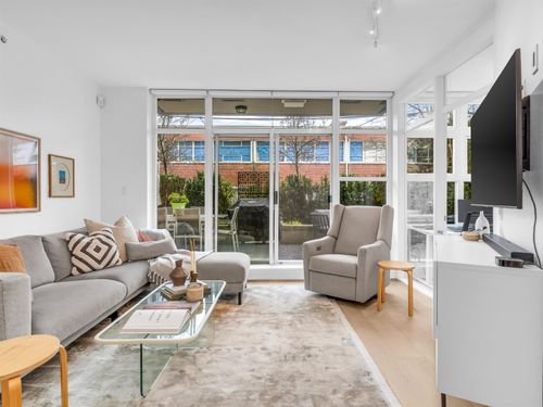 201 - 298 E 11th Avenue, Mount Pleasant VE, Vancouver East - 298-e-11th-avenue-mount-pleasant-ve-vancouver-east-01-1