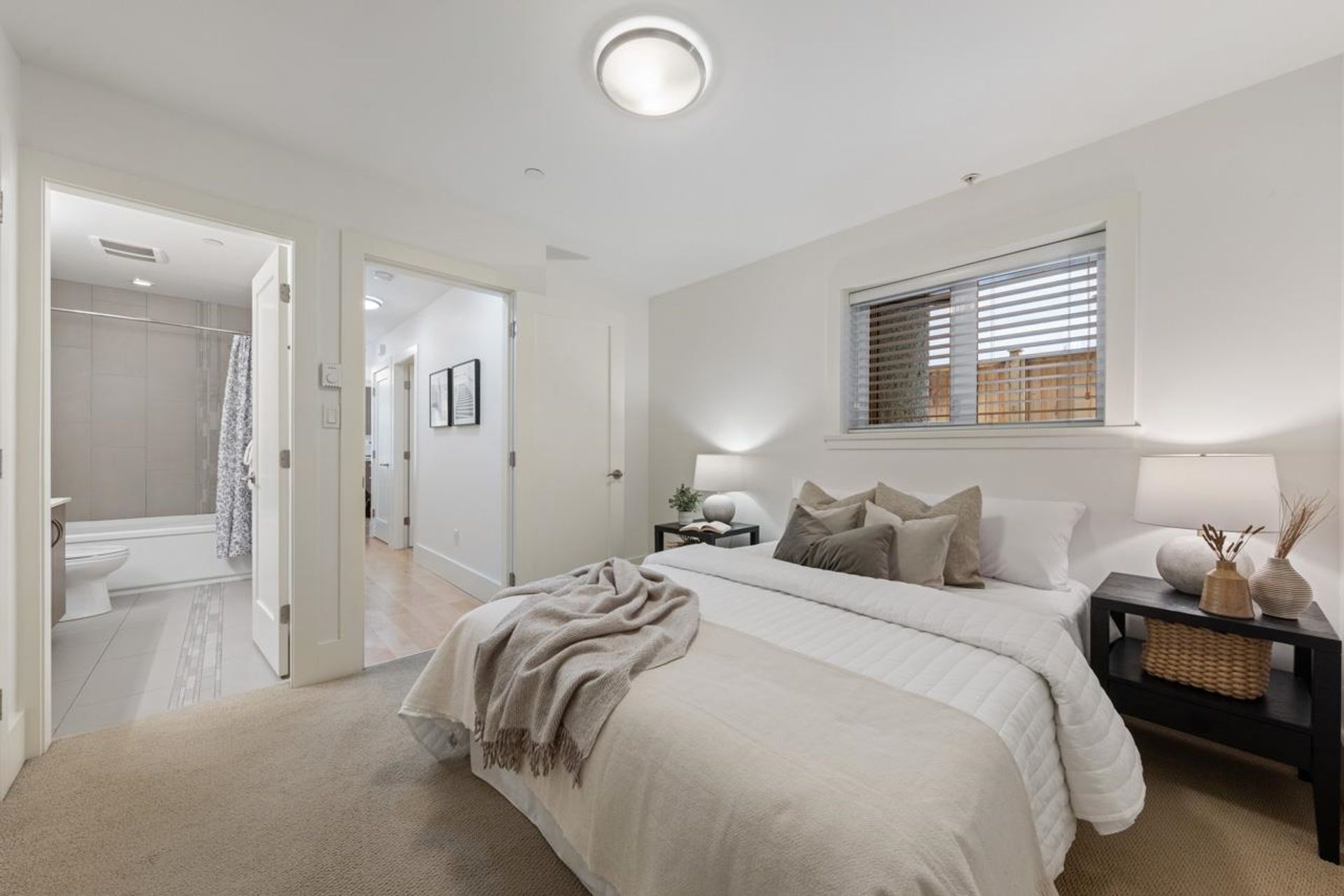 1963 W 13th Avenue, Kitsilano, Vancouver West - 1963-w-13th-avenue-kitsilano-vancouver-west-09 1963 W 13th Avenue, Kitsilano, Vancouver West - 1963-w-13th-avenue-kitsilano-vancouver-west-09