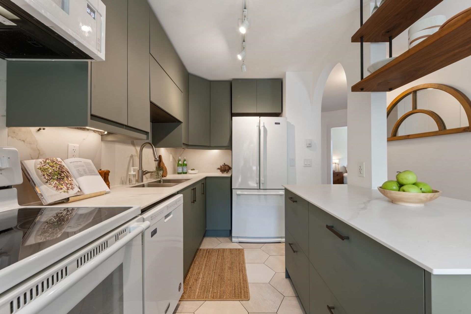 209 - 711 E 6th Avenue, Mount Pleasant VE, Vancouver East - 711-e-6th-avenue-mount-pleasant-ve-vancouver-east-04