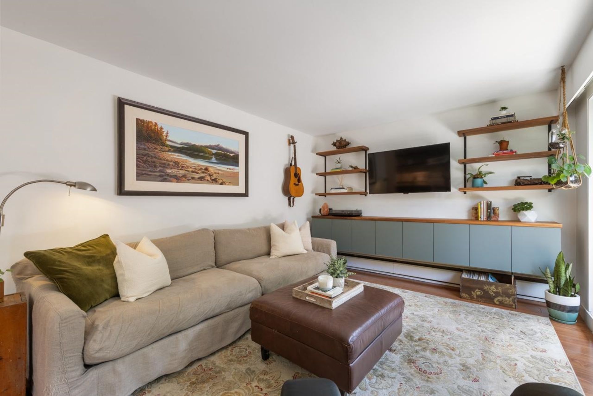 209 - 711 E 6th Avenue, Mount Pleasant VE, Vancouver East - 711-e-6th-avenue-mount-pleasant-ve-vancouver-east-09