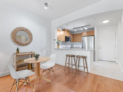 208 - 7428 Byrnepark Walk, South Slope, Burnaby South - 7428-byrnepark-walk-south-slope-burnaby-south-04