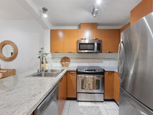 208 - 7428 Byrnepark Walk, South Slope, Burnaby South - 7428-byrnepark-walk-south-slope-burnaby-south-06