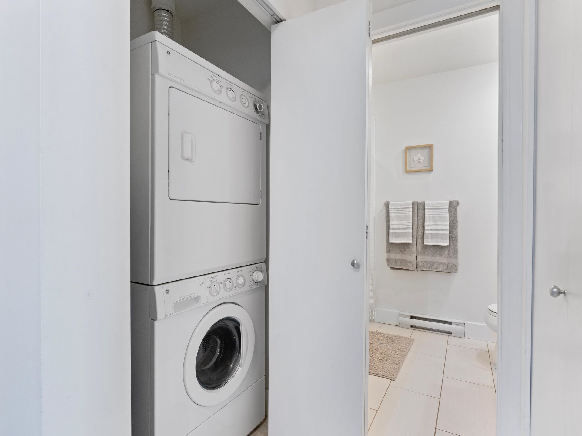 208 - 7428 Byrnepark Walk, South Slope, Burnaby South - 7428-byrnepark-walk-south-slope-burnaby-south-11