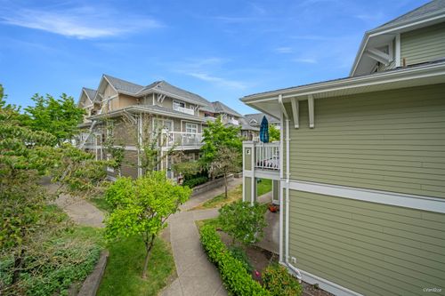 18 - 7388 Macpherson Avenue, Metrotown, Burnaby South - 7388-macpherson-avenue-metrotown-burnaby-south-25