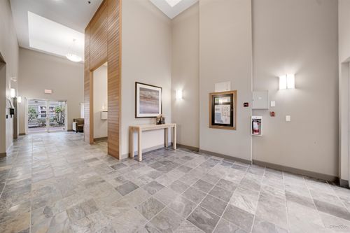 18 - 7388 Macpherson Avenue, Metrotown, Burnaby South - 7388-macpherson-avenue-metrotown-burnaby-south-36