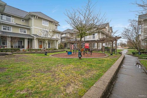 18 - 7388 Macpherson Avenue, Metrotown, Burnaby South - 7388-macpherson-avenue-metrotown-burnaby-south-39