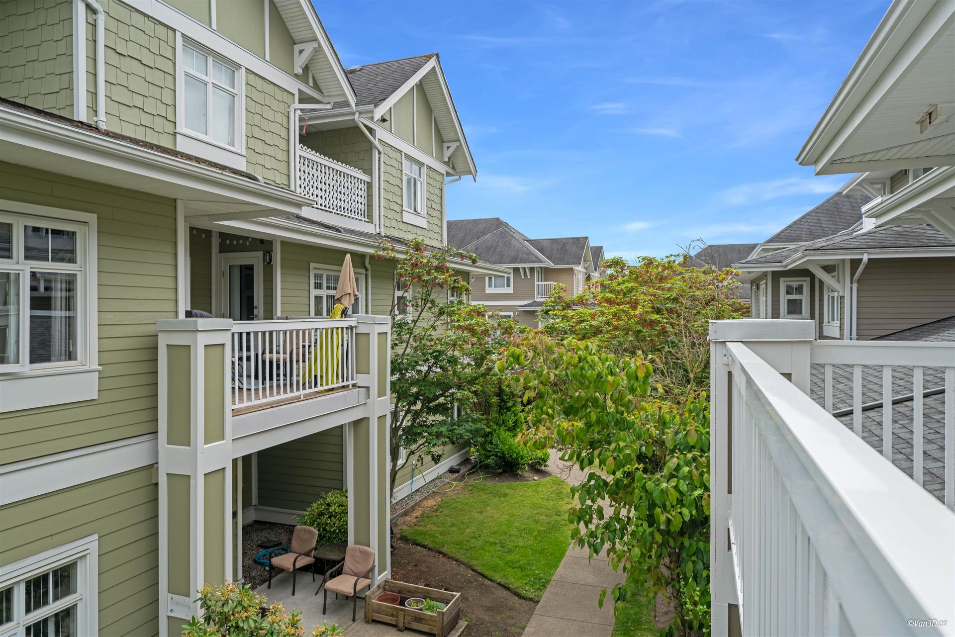 18 - 7388 Macpherson Avenue, Metrotown, Burnaby South - 7388-macpherson-avenue-metrotown-burnaby-south-26