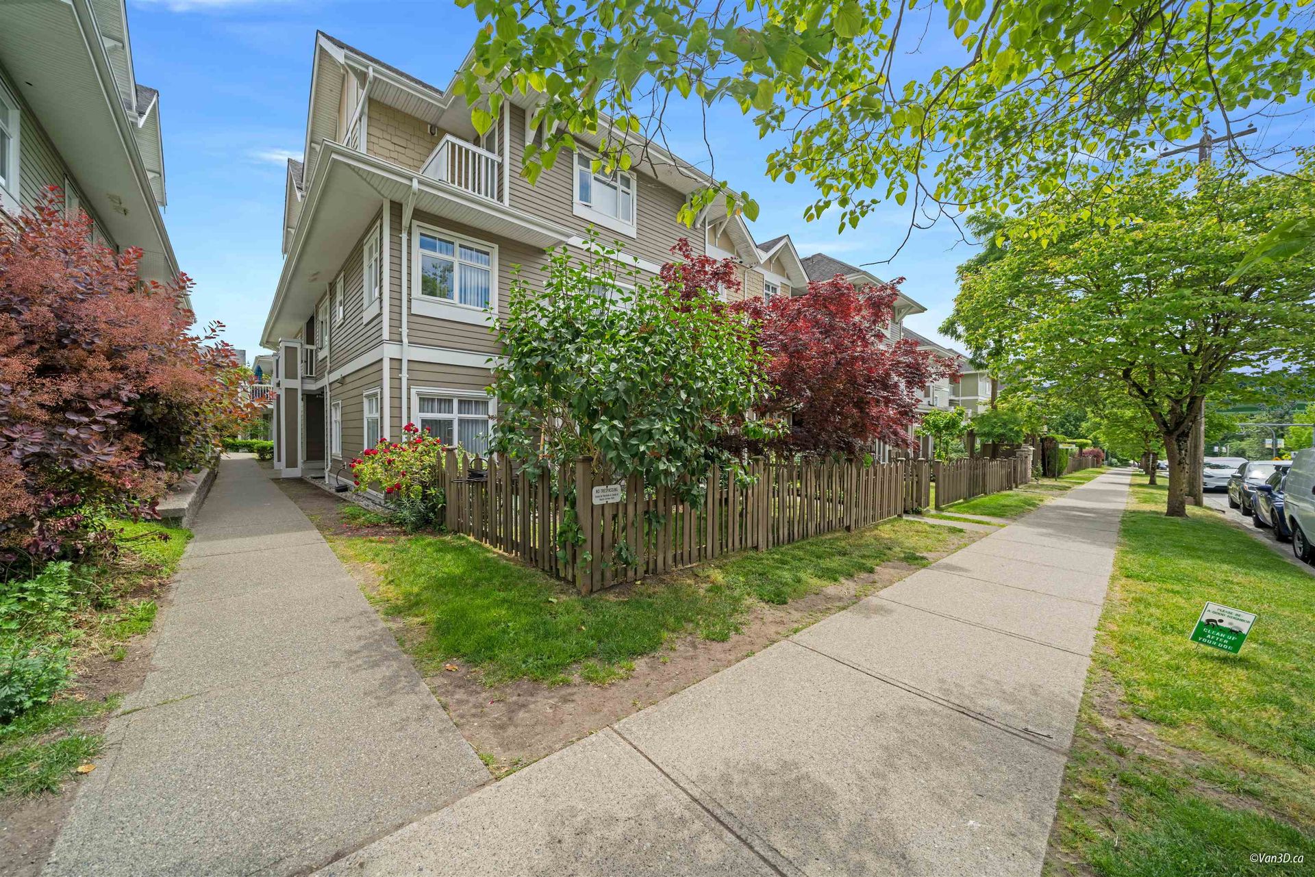 18 - 7388 Macpherson Avenue, Metrotown, Burnaby South - 7388-macpherson-avenue-metrotown-burnaby-south-33