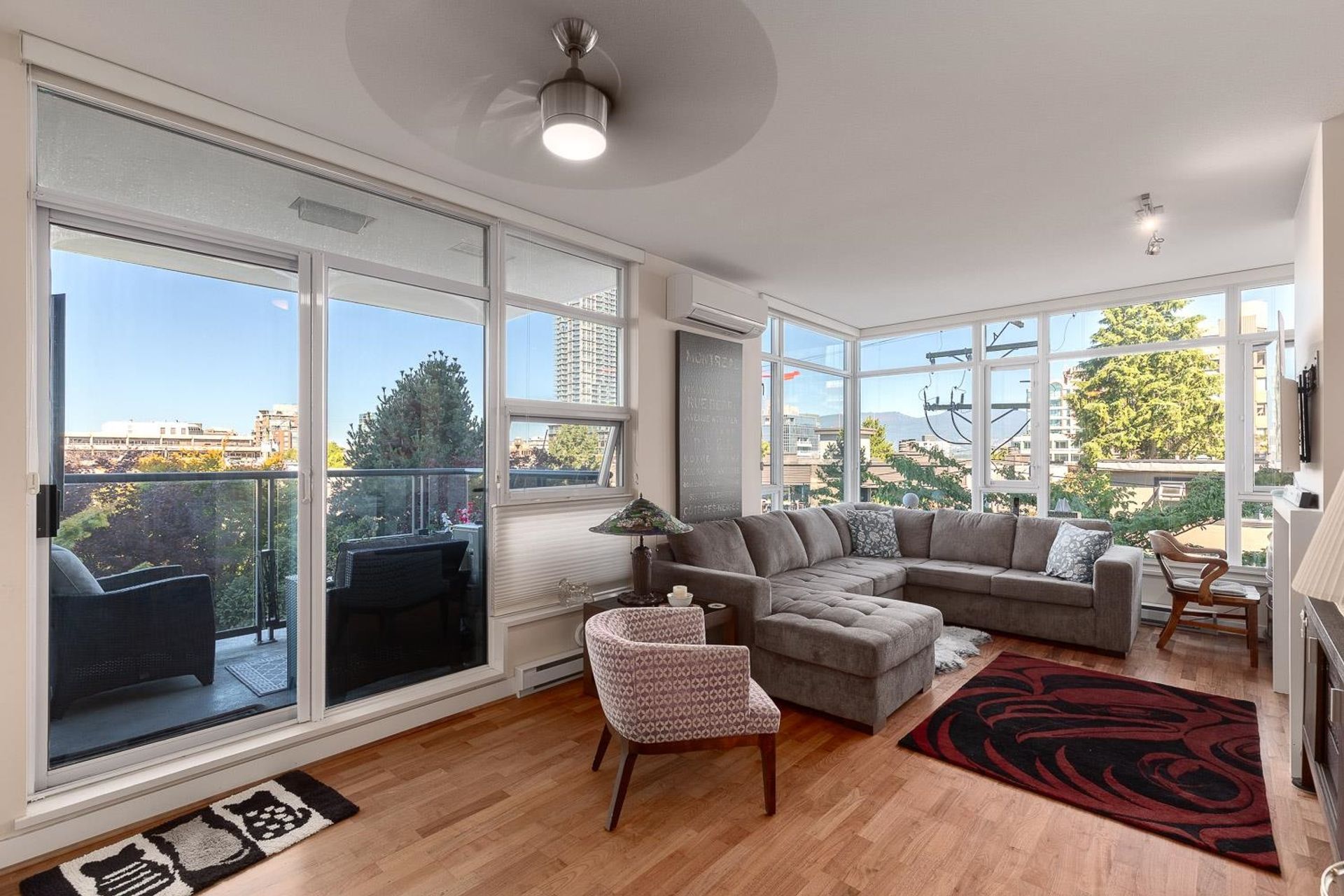 302 - 1333 W 11th Avenue, Fairview VW, Vancouver West - 1333-w-11th-avenue-fairview-vw-vancouver-west-03