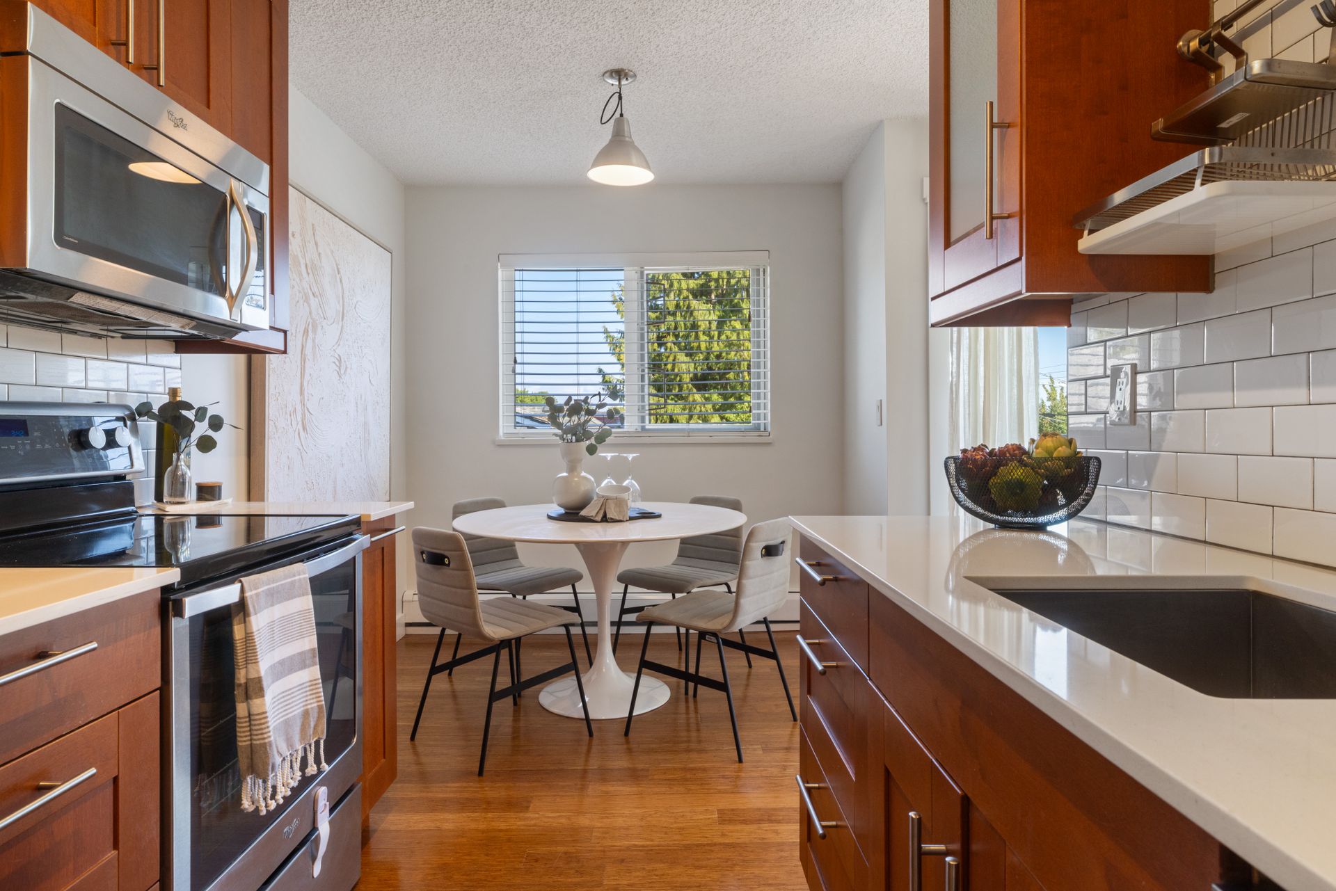 304 - 998 W 19th Avenue, Cambie, Vancouver West - sw2_2953_print