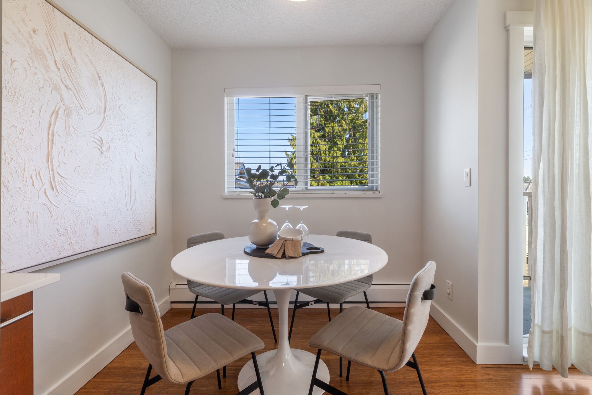 304 - 998 W 19th Avenue, Cambie, Vancouver West - sw2_2956_print