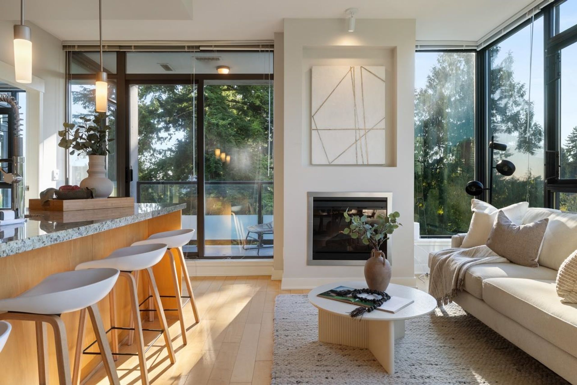 902 - 7088 18th Avenue, Edmonds BE, Burnaby East photo number 1 902 - 7088 18th Avenue, Edmonds BE, Burnaby East photo number 1