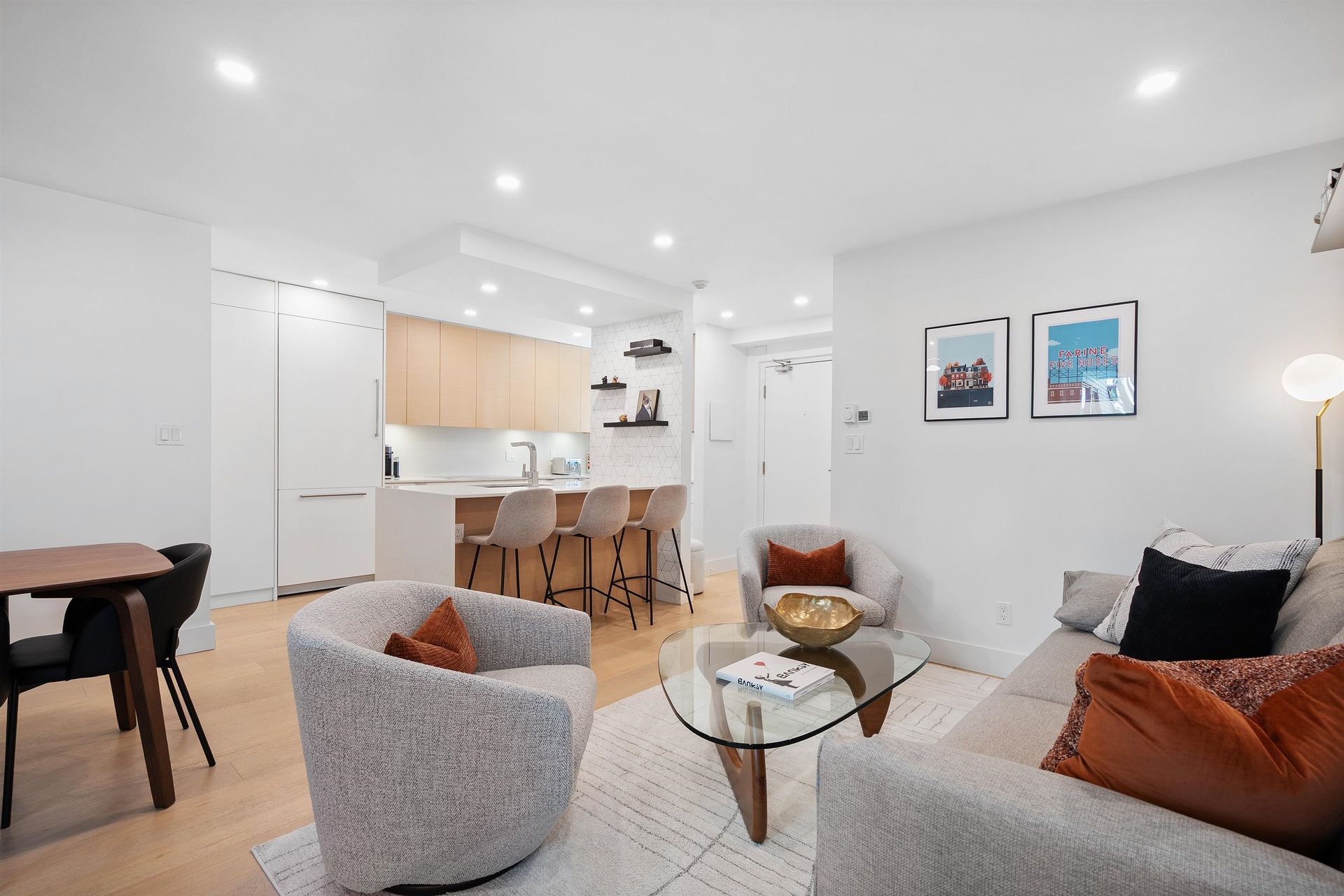 301 - 1350 Comox Street, West End VW, Vancouver West photo number 1 301 - 1350 Comox Street, West End VW, Vancouver West photo number 1