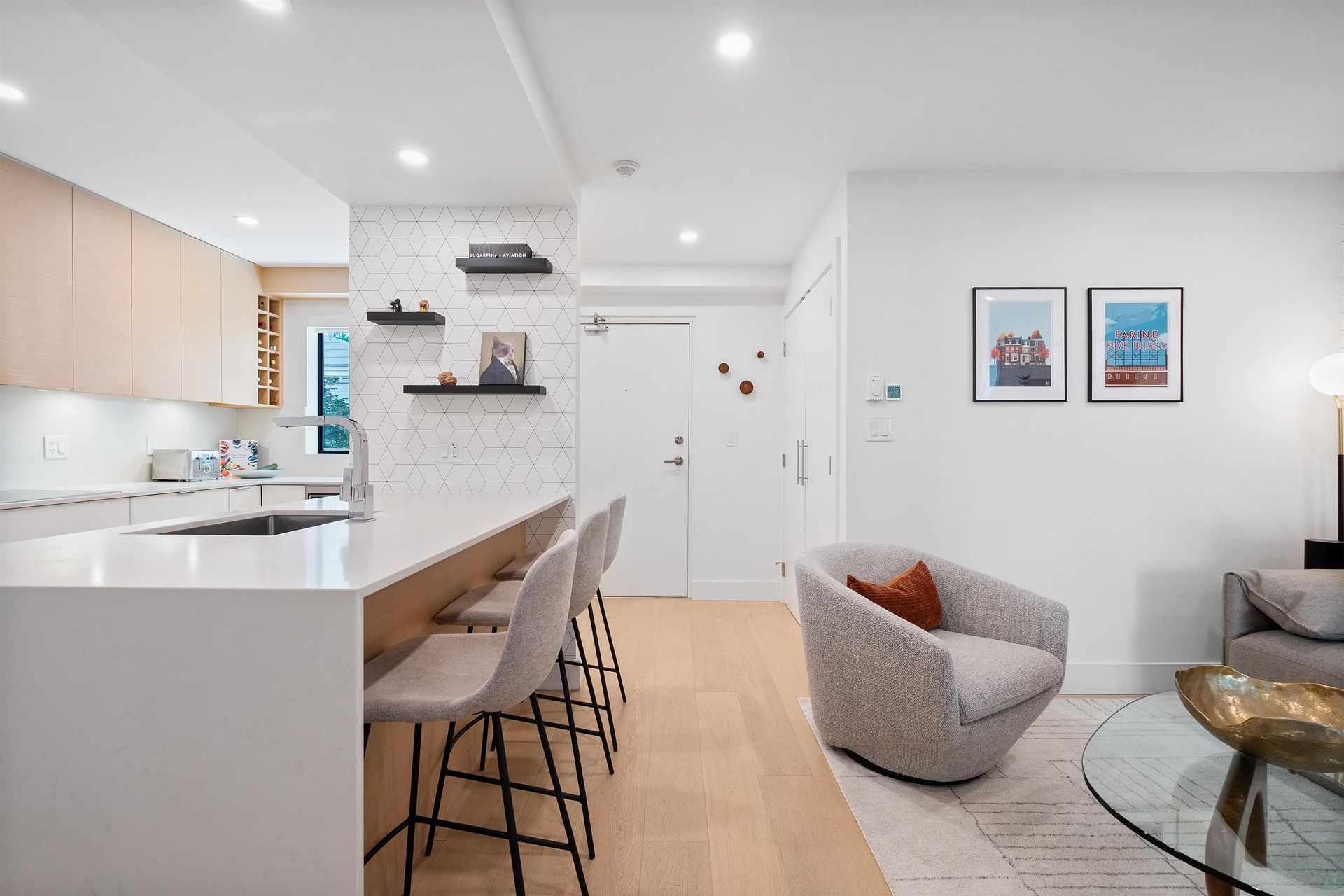 301 - 1350 Comox Street, West End VW, Vancouver West - 1350-comox-street-west-end-vw-vancouver-west-03 301 - 1350 Comox Street, West End VW, Vancouver West - 1350-comox-street-west-end-vw-vancouver-west-03