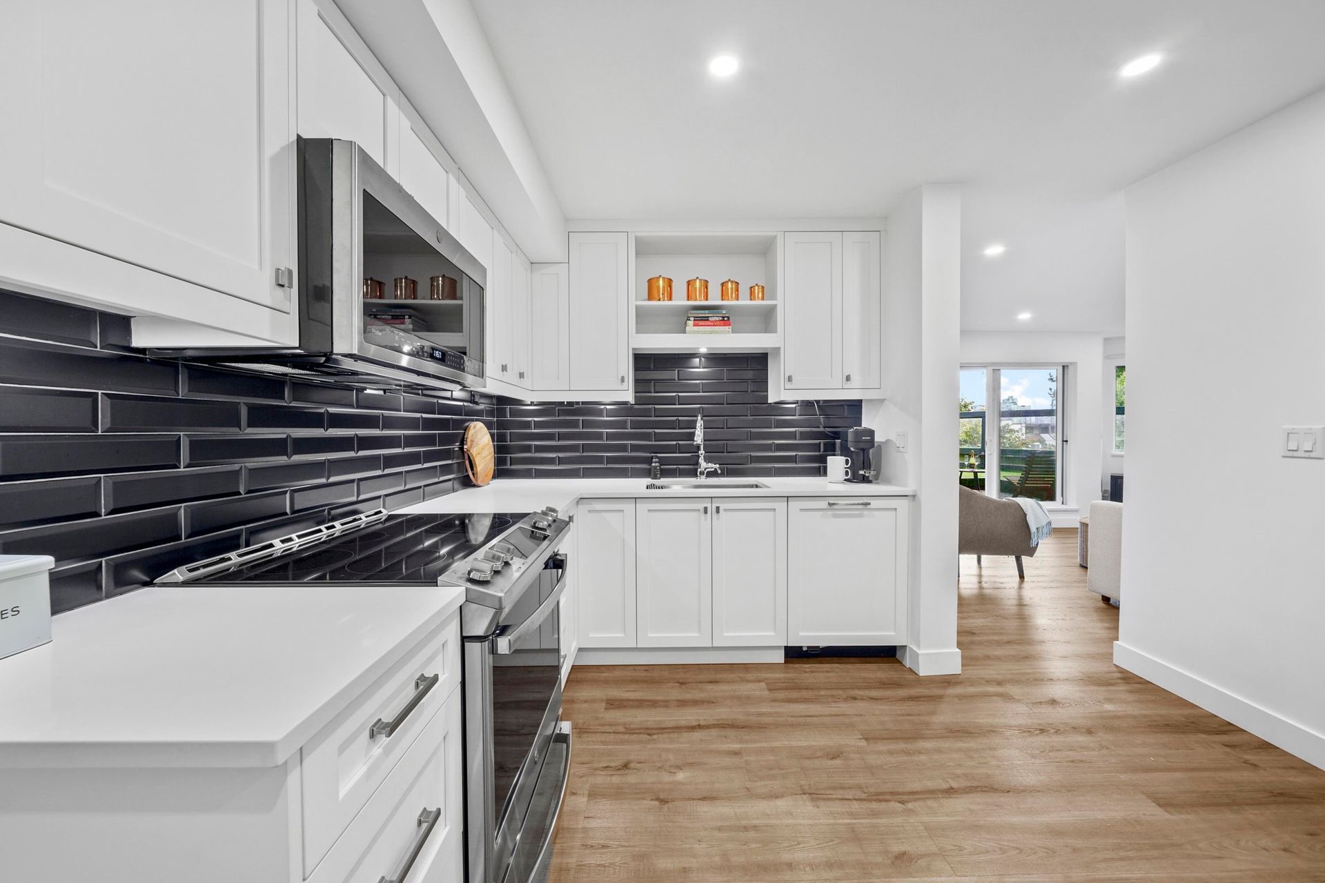 112 - 1345 W 4th Avenue, False Creek, Vancouver West - 1345-w-4th-avenue-false-creek-vancouver-west-08