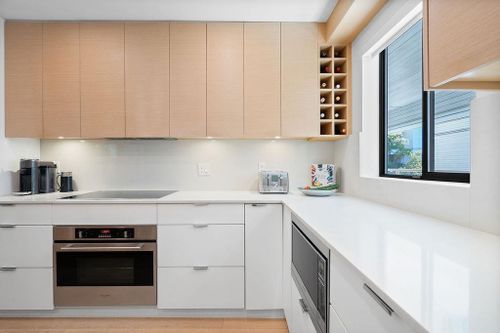 301 - 1350 Comox Street, West End VW, Vancouver West - 1350-comox-street-west-end-vw-vancouver-west-11