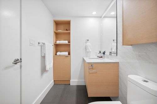 301 - 1350 Comox Street, West End VW, Vancouver West - 1350-comox-street-west-end-vw-vancouver-west-21