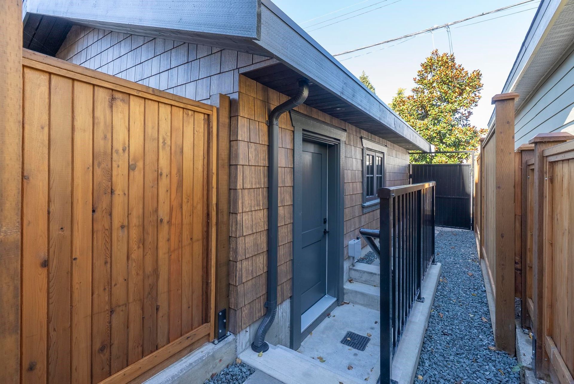 1 - 2565 Dundas Street, Hastings Sunrise, Vancouver East - 2565-dundas-street-hastings-sunrise-vancouver-east-32