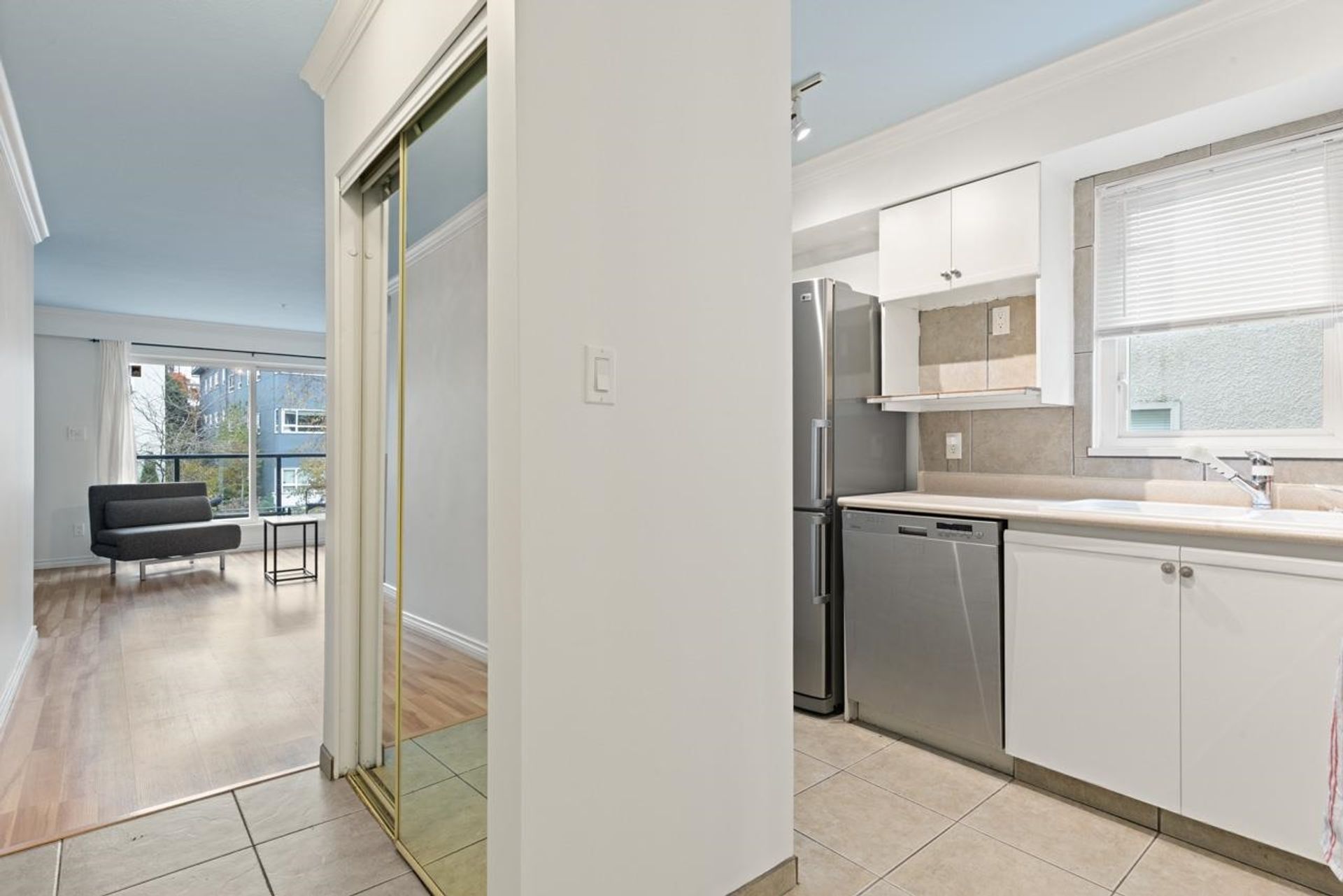 201 - 1554 Burnaby Street, West End VW, Vancouver West - 1554-burnaby-street-west-end-vw-vancouver-west-11