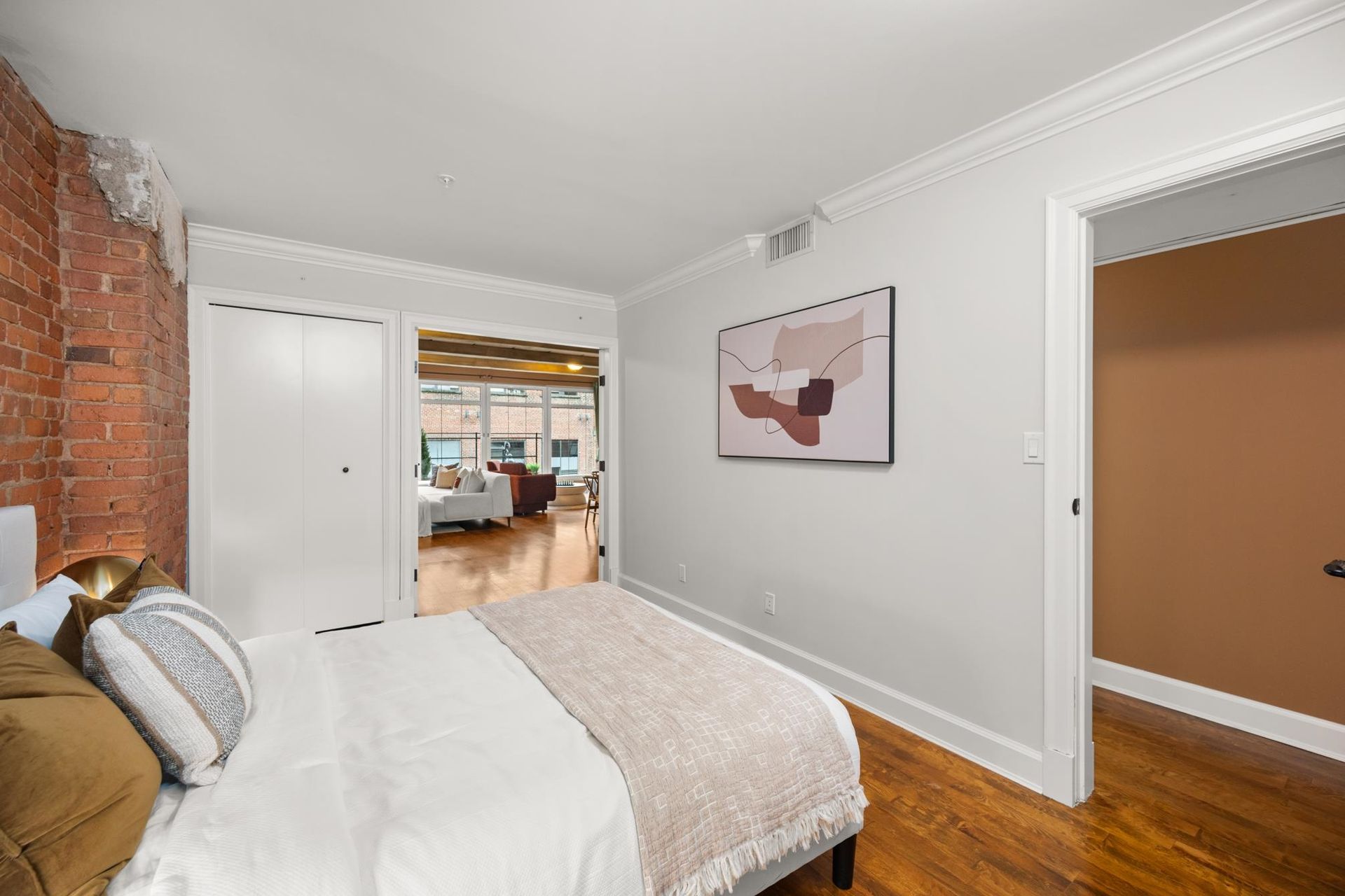 301 - 1155 Mainland Street, Yaletown, Vancouver West - 1155-mainland-street-yaletown-vancouver-west-18