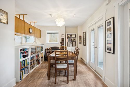 327 W 15th Avenue, Mount Pleasant VW, Vancouver West - 327-w-15th-avenue-mount-pleasant-vw-vancouver-west-11