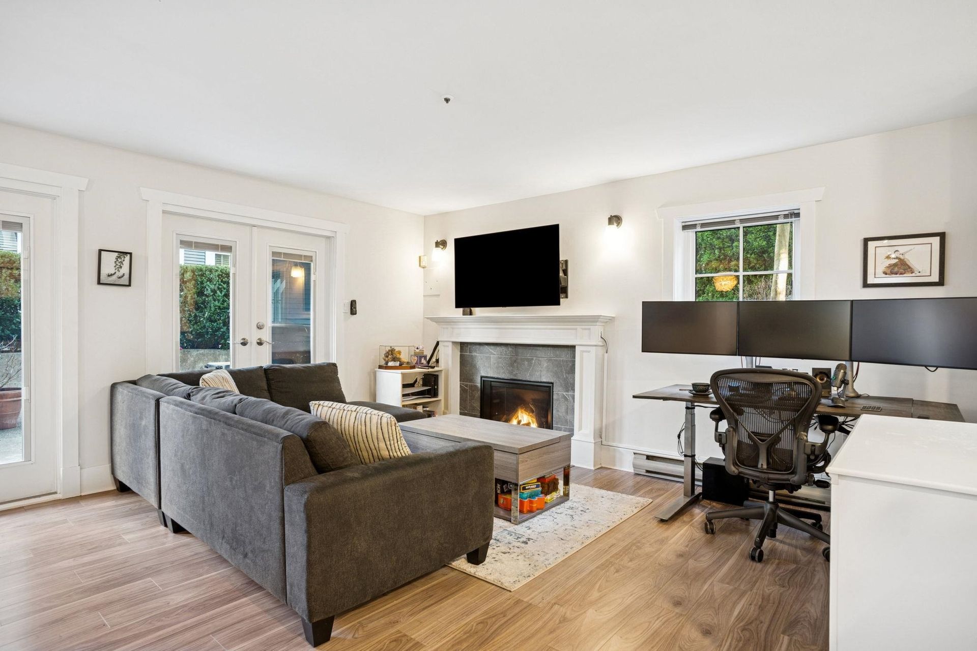 327 W 15th Avenue, Mount Pleasant VW, Vancouver West - 327-w-15th-avenue-mount-pleasant-vw-vancouver-west-03