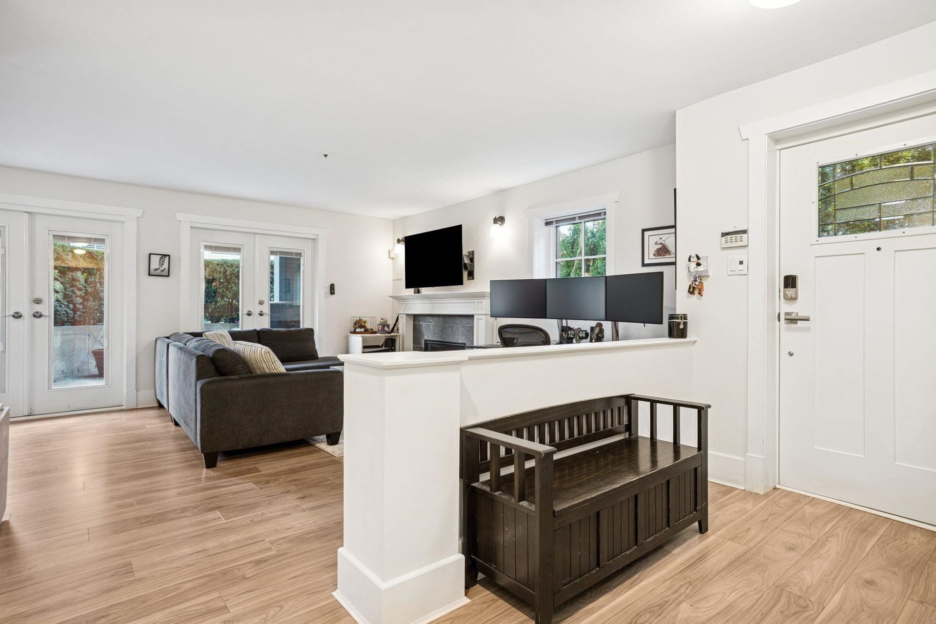 327 W 15th Avenue, Mount Pleasant VW, Vancouver West - 327-w-15th-avenue-mount-pleasant-vw-vancouver-west-04