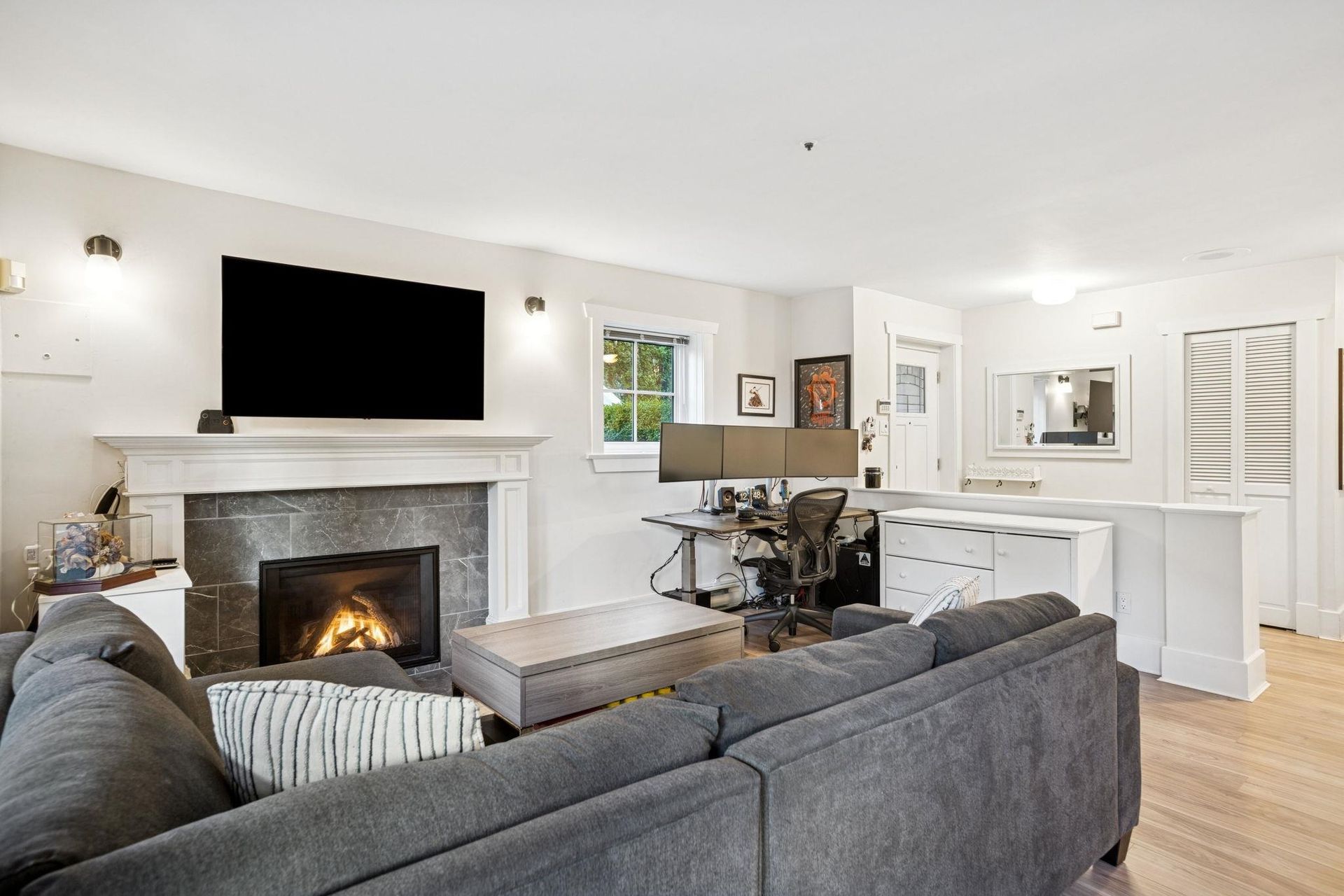 327 W 15th Avenue, Mount Pleasant VW, Vancouver West - 327-w-15th-avenue-mount-pleasant-vw-vancouver-west-05