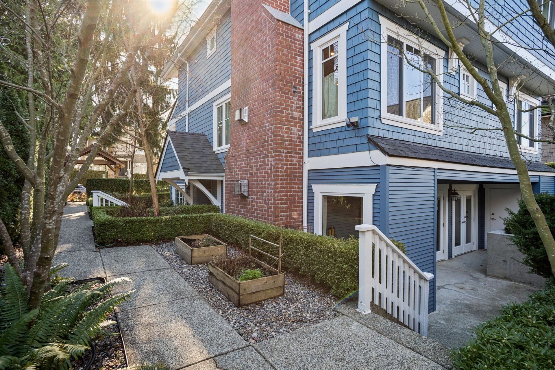 327 W 15th Avenue, Mount Pleasant VW, Vancouver West - 327-w-15th-avenue-mount-pleasant-vw-vancouver-west-23