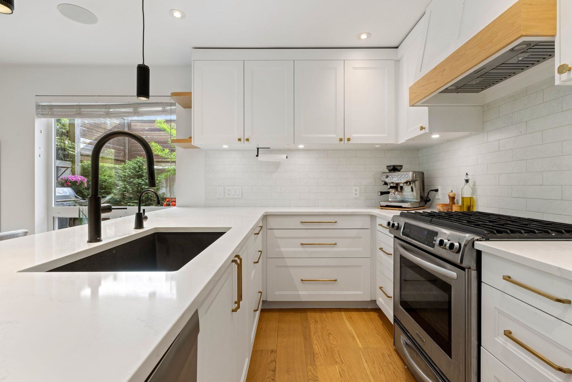 102 - 1661 E 2nd Avenue, Grandview Woodland, Vancouver East - 1661-e-2nd-avenue-grandview-woodland-vancouver-east-07