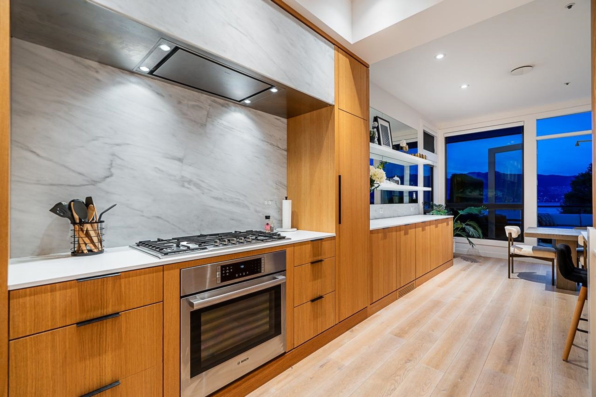 2445 W 1st Avenue, Kitsilano, Vancouver West - 2445-w-1st-avenue-kitsilano-vancouver-west-06