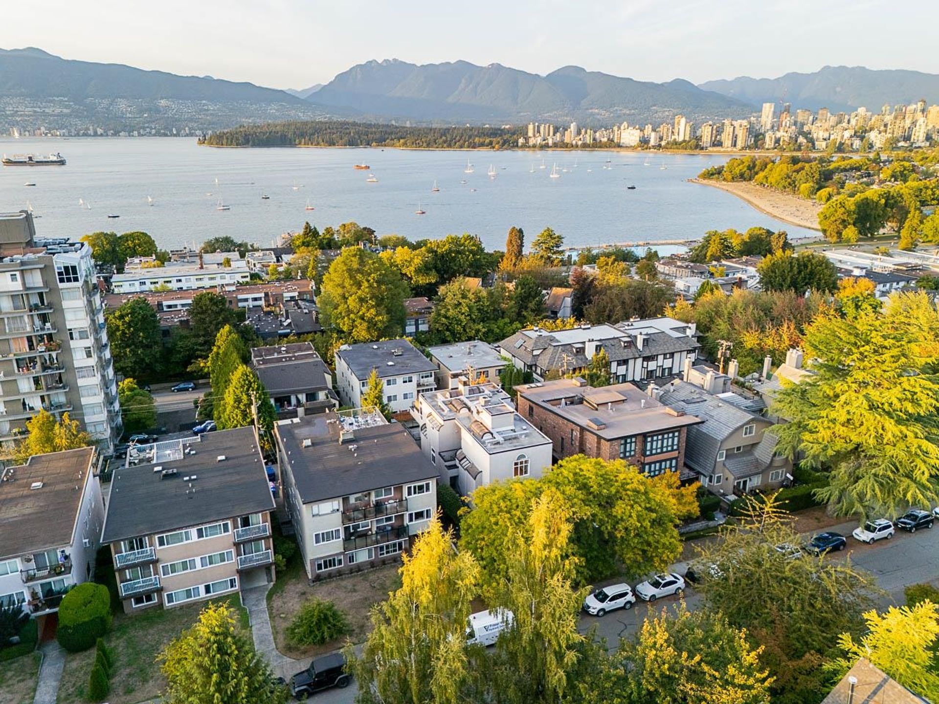 2445 W 1st Avenue, Kitsilano, Vancouver West - 2445-w-1st-avenue-kitsilano-vancouver-west-28