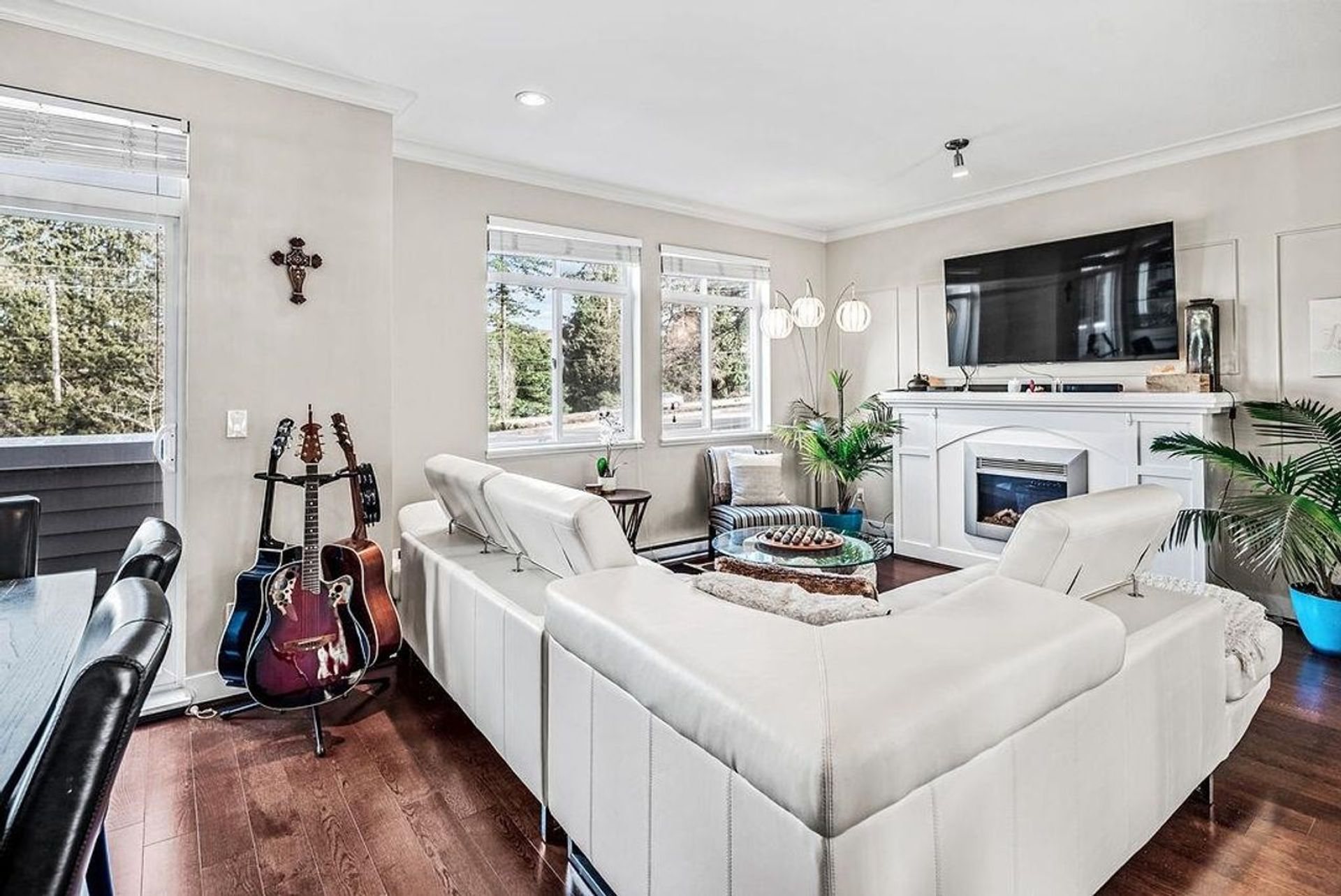 18 - 2925 King George Boulevard, Elgin Chantrell, South Surrey White Rock - 2925-king-george-boulevard-elgin-chantrell-south-surrey-white-rock-07 18 - 2925 King George Boulevard, Elgin Chantrell, South Surrey White Rock - 2925-king-george-boulevard-elgin-chantrell-south-surrey-white-rock-07