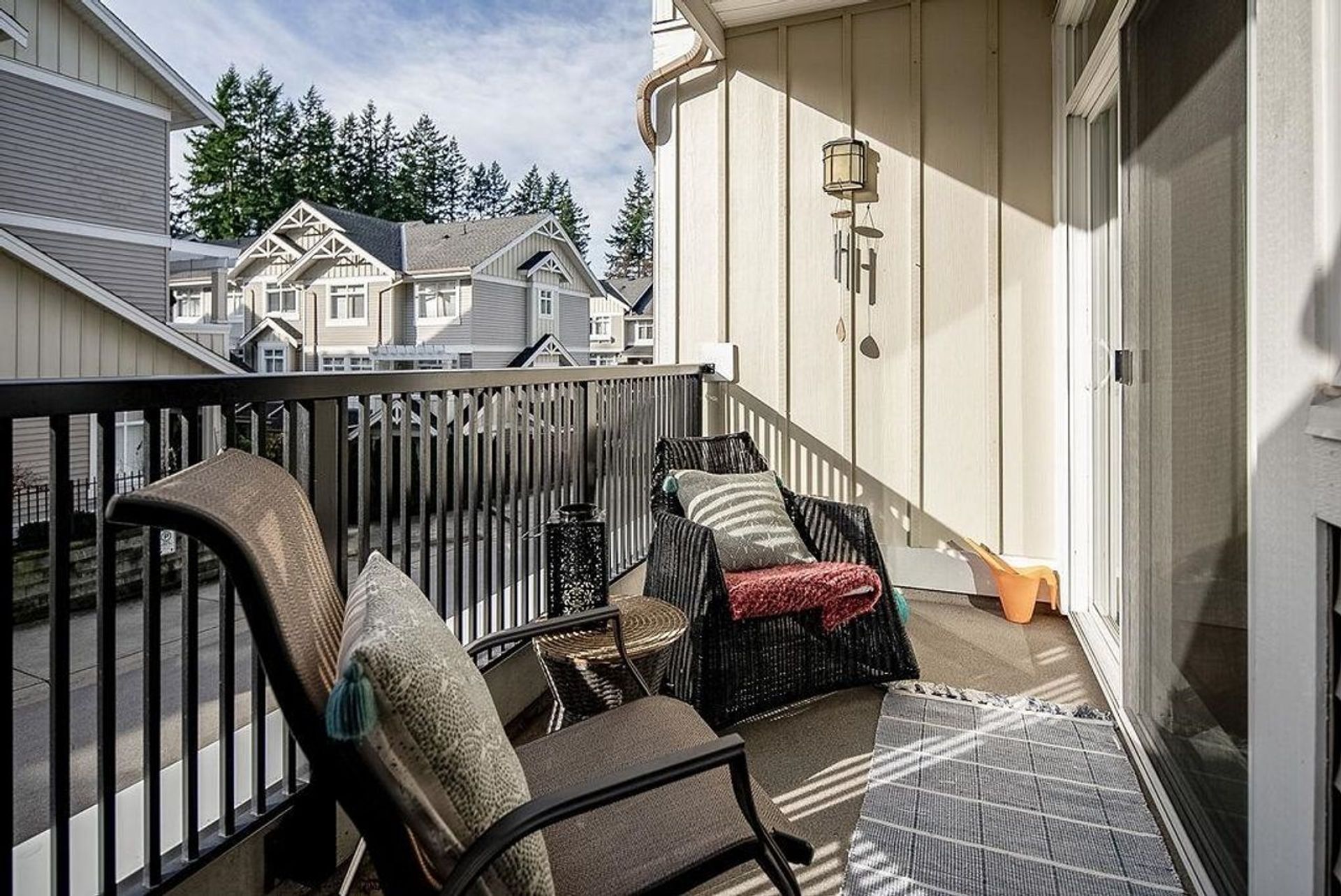 18 - 2925 King George Boulevard, Elgin Chantrell, South Surrey White Rock - 2925-king-george-boulevard-elgin-chantrell-south-surrey-white-rock-19 18 - 2925 King George Boulevard, Elgin Chantrell, South Surrey White Rock - 2925-king-george-boulevard-elgin-chantrell-south-surrey-white-rock-19