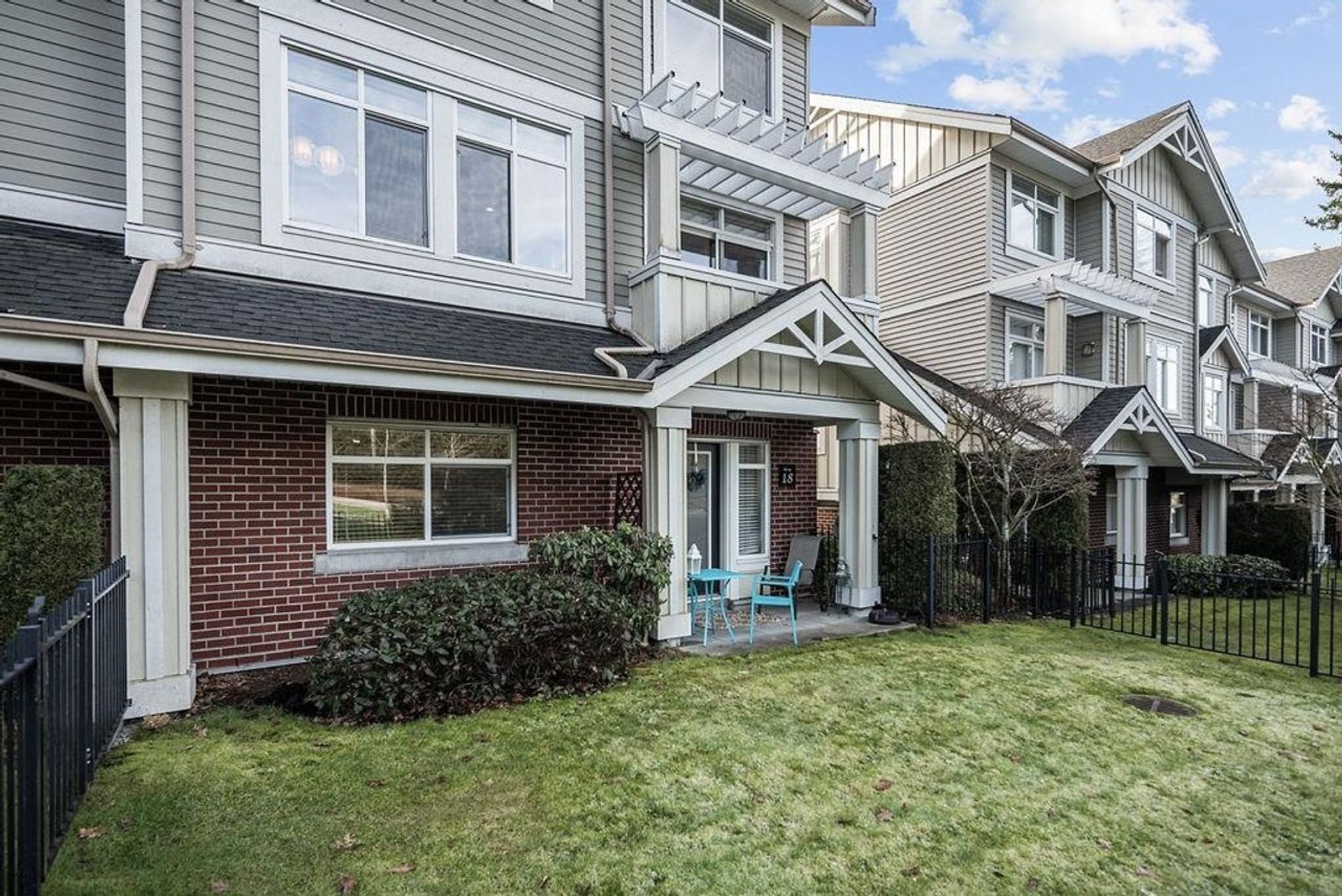 18 - 2925 King George Boulevard, Elgin Chantrell, South Surrey White Rock - 2925-king-george-boulevard-elgin-chantrell-south-surrey-white-rock-33 18 - 2925 King George Boulevard, Elgin Chantrell, South Surrey White Rock - 2925-king-george-boulevard-elgin-chantrell-south-surrey-white-rock-33