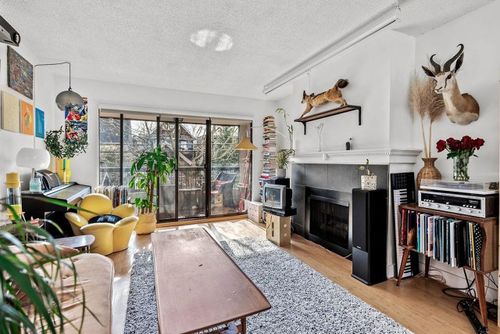 318 - 550 E 6th Avenue, Mount Pleasant VE, Vancouver East - 550-e-6th-avenue-mount-pleasant-ve-vancouver-east-04 thumbnail 318 - 550 E 6th Avenue, Mount Pleasant VE, Vancouver East - 550-e-6th-avenue-mount-pleasant-ve-vancouver-east-04