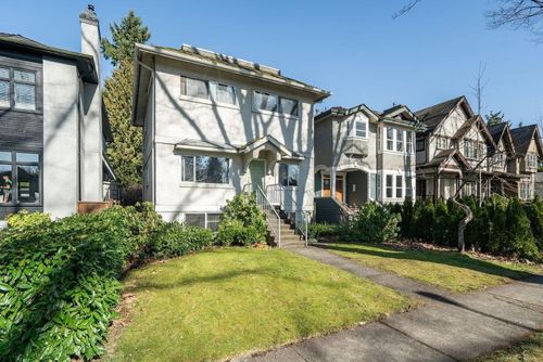 4017 W 32nd Avenue, Dunbar, Vancouver West - 4017-w-32nd-avenue-dunbar-vancouver-west-01 thumbnail 4017 W 32nd Avenue, Dunbar, Vancouver West - 4017-w-32nd-avenue-dunbar-vancouver-west-01