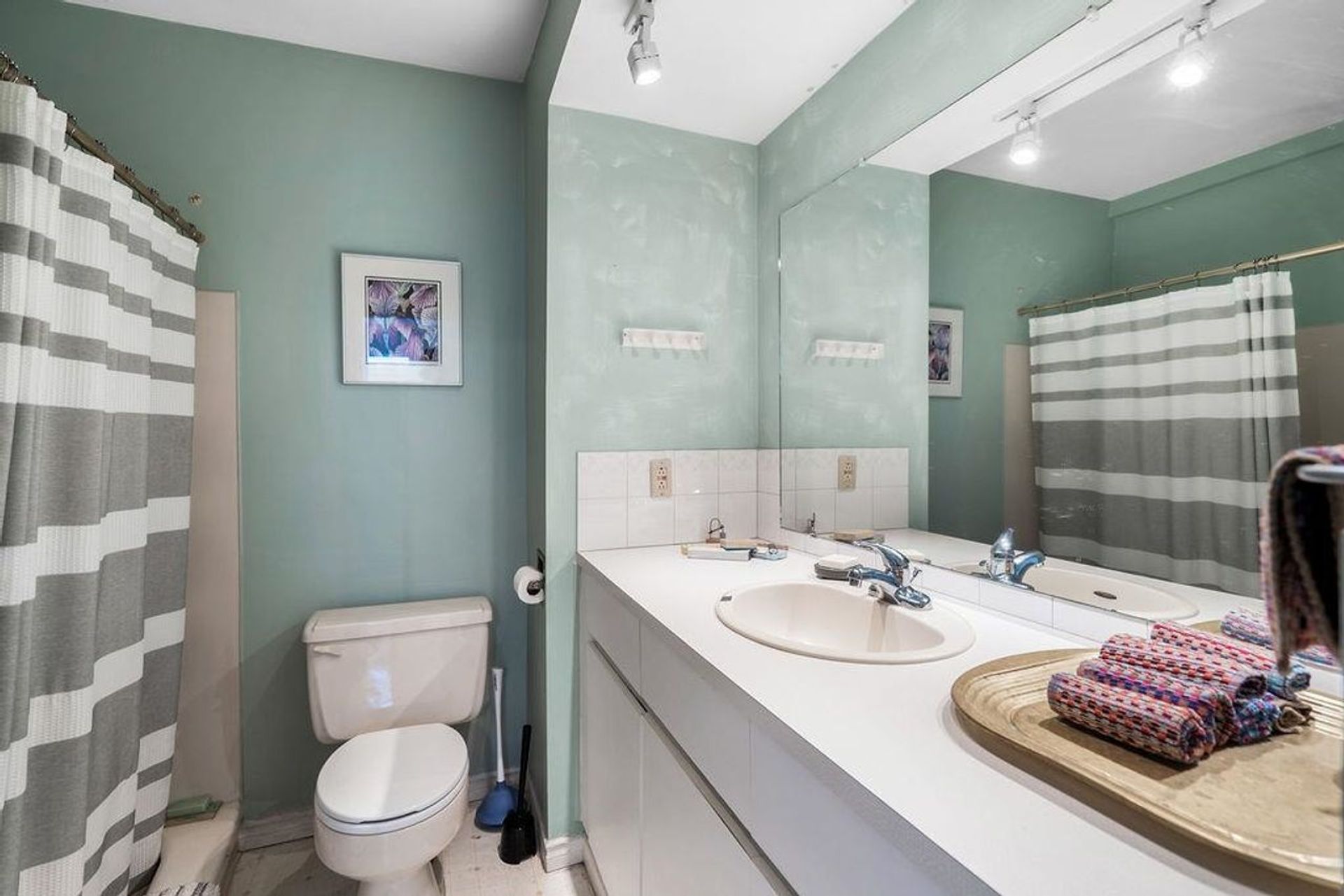 4017 W 32nd Avenue, Dunbar, Vancouver West - 4017-w-32nd-avenue-dunbar-vancouver-west-16 4017 W 32nd Avenue, Dunbar, Vancouver West - 4017-w-32nd-avenue-dunbar-vancouver-west-16