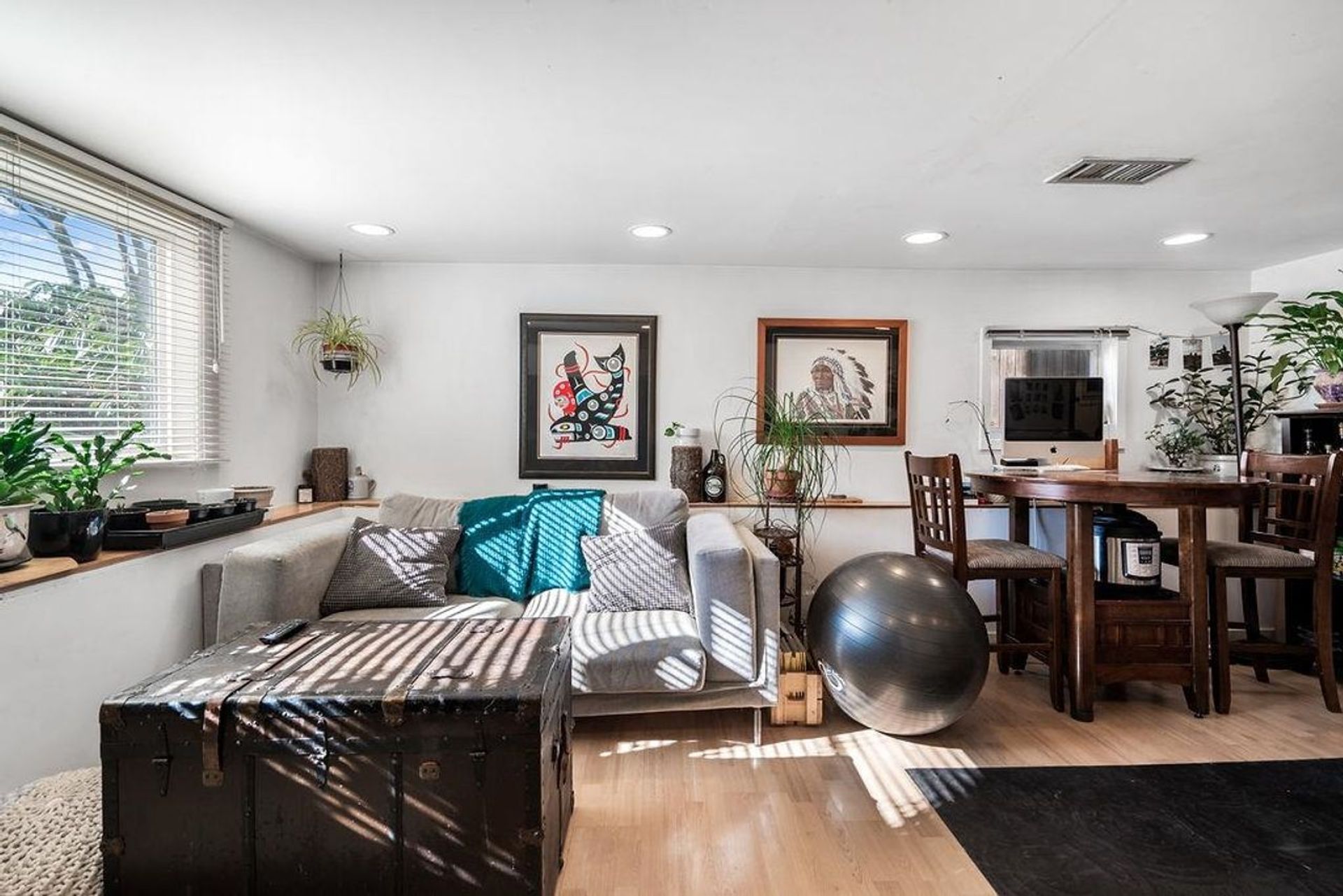 4017 W 32nd Avenue, Dunbar, Vancouver West - 4017-w-32nd-avenue-dunbar-vancouver-west-29 4017 W 32nd Avenue, Dunbar, Vancouver West - 4017-w-32nd-avenue-dunbar-vancouver-west-29