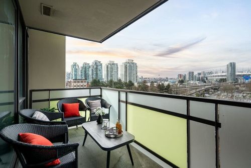 701 - 718 Main Street, Strathcona, Vancouver East - 718-main-street-strathcona-vancouver-east-01 thumbnail 701 - 718 Main Street, Strathcona, Vancouver East - 718-main-street-strathcona-vancouver-east-01